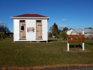 Slope Point - Nugget Point Lighthouse-002